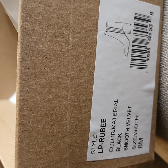 Lucky Brand LP-RUBEE Black Smooth Velvet 8M Boot - Picture 5 of 7